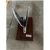 Image 1 : 42 Packard hood ornament