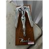 Image 1 : Nash hood ornament