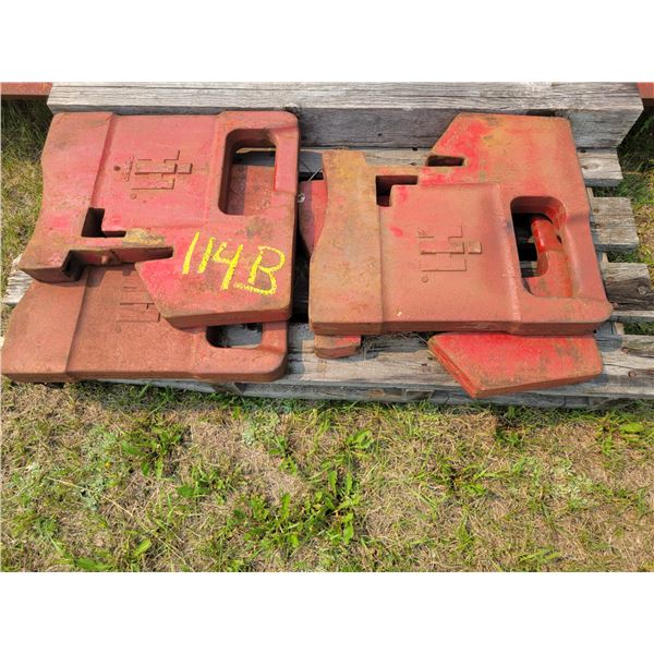 4- I.H weights, 100 lbs, was used on Lot #114, can be used on 66 & 86 series tractors