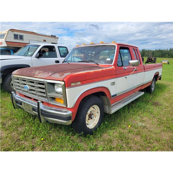 1986 Ford F150 ext. cab, V8 standard, showing 232,799 kms, SN. 1FTFX15N4CKA20066, sells as is