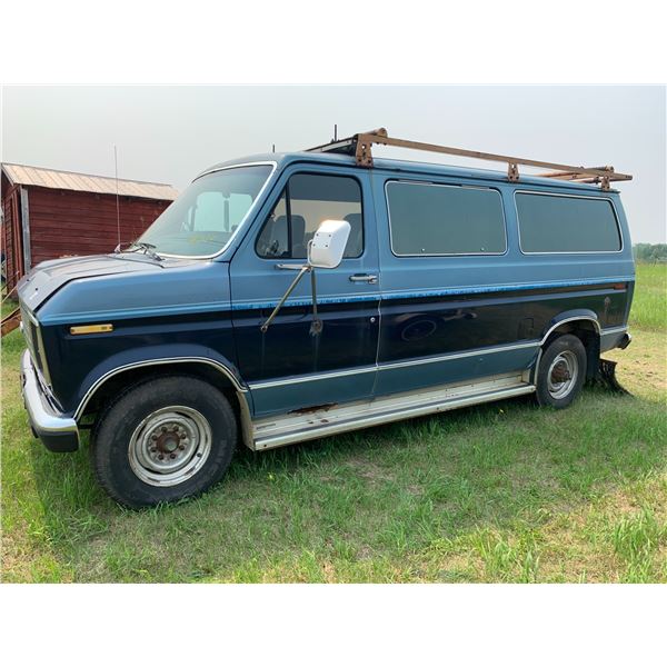 1991 Ford F250 van, diesel, auto, air power windows, roof rack, rear hitch, nice interior c/w all pa