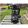 Image 3 : Black 12V generator