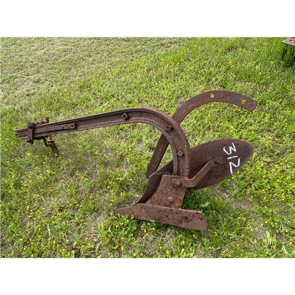 Single bottom plow