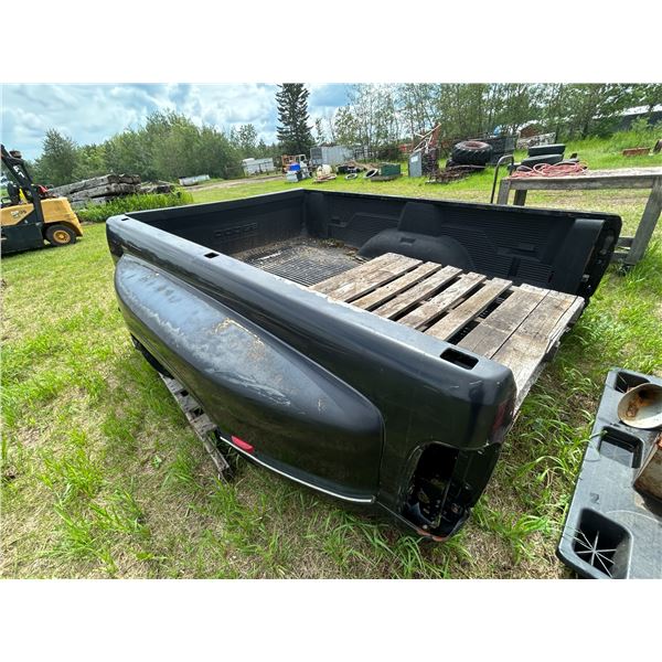 8ft Dodge dually truck box, no tailgate