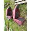 Image 2 : 2 leather bucket seats