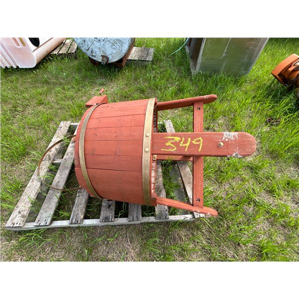 Old ringer washer