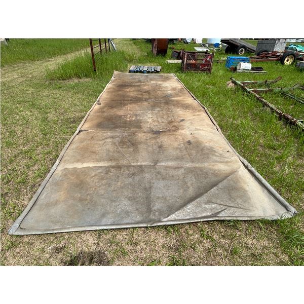 Approx 24ft car garage mat