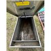 Image 5 : Alum truck tool box