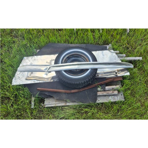 Good 14" tire, wood rollers, chrome GMC shield