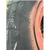 Image 4 : 2- I.H rims & tires