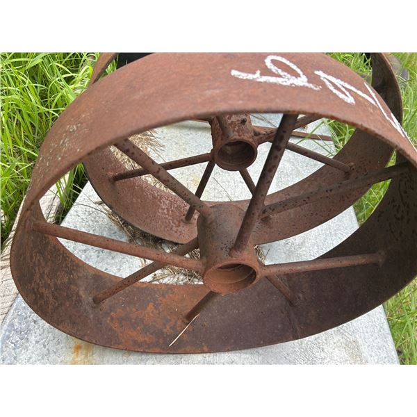 2 x 19" steel wheels, selling all together