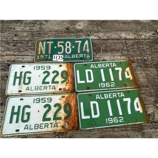 2-1959, 1- 1971, 2 -1962 licence plates