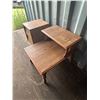 Image 2 : Coffee table & small stand
