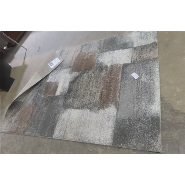 Area Rug – 5'3" x 7'7"