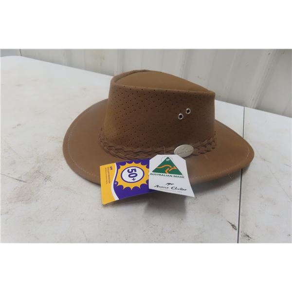 Aussie Chiller Ostrich Hat – Size Medium – Never Worn
