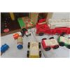 Image 6 : Fisher-Price Parking/Service Centre with Vehicles, Car Wash Area and People