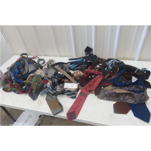 Decorative Tie Package – 8 Ties (One for Each Day of the Month)