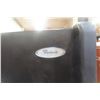 Image 2 : Whirlpool Fridge with Top Freezer – 65" x 29" x 30"
