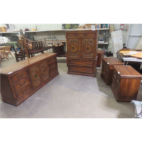 Bedroom Suite: Dresser 31" x 71" x 20", Dresser 58" x 39" x 20" and Night Stands 26" x 25" x 15" 