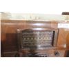 Image 3 : Antique WestingHouse Cabinet Radio