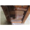 Image 5 : Antique WestingHouse Cabinet Radio