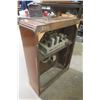 Image 6 : Antique WestingHouse Cabinet Radio