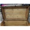 Image 7 : Vintage Steamer Trunk – 17" x 28½" x 15"