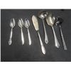 Image 7 : 1847 Rogers Brothers Daffodil Silverware – 45 Pieces,4 Harris Miller Steak Knives – & 10 Additional