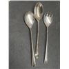 Image 8 : 1847 Rogers Brothers Daffodil Silverware – 45 Pieces,4 Harris Miller Steak Knives – & 10 Additional