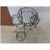 Image 3 : Wrought Iron Patio Chair and Plant Stand