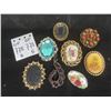 Image 1 : Vintage Brooches – Qty 8