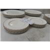 Image 7 : Royal Doulton Adrian Fine Bone China — 23-Piece Place Setting (England)