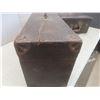 Image 3 : Vintage Willcox and Gibbs Sewing Machine Case – 11½" x 22" x 7½" and Silverstone Deluxe Portable Ca