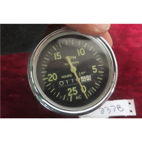 Vintage Allis-Chalmers Tractor Tachometer Gauge – Models 180, 185, 190XT, 200, 210 and 220