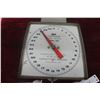 Image 4 : Vintage Hanson Dairy Scale – Model 600 – 60 lb. Capacity