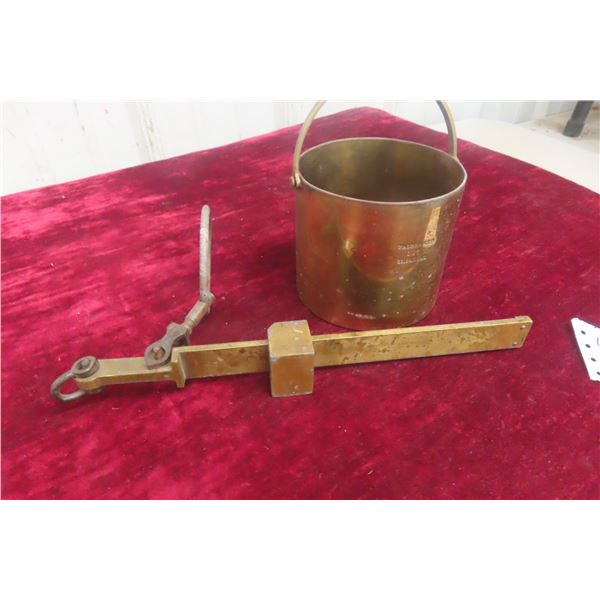 Early 20th Century Fairbanks Brass 1-Quart Grain Bushel Scale with Bucket and Handle