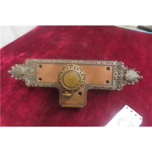 Late 1800s Victorian Era Ornate Brass Door Knobs and Back Plates with Mortise Lock and Deadbolt – 1