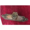 Image 6 : Late 1800s Victorian Era Ornate Brass Door Knobs and Back Plates with Mortise Lock and Deadbolt – 1