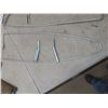 Image 4 : 3 Ammo Belts, Hunting Seats, Scope Skin, Elk Caller and 2 Fur Stretchers (Approx. 21" x 6½")