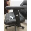 Image 2 : Leather-Style Rolling 3-Way Adjustable Office Chair