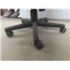 Image 6 : Leather-Style Rolling 3-Way Adjustable Office Chair