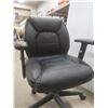Image 7 : Leather-Style Rolling 3-Way Adjustable Office Chair
