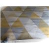 Image 5 : Area Rug – 114" x 78"