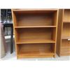 Image 4 : 2 Bookcases: 4 & 5 Shelf – 72" x 32¼" x 11½" and 72" x 28¼" x 11½" – Some Shelf Clips Missing