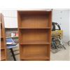 Image 8 : 2 Bookcases: 4 & 5 Shelf – 72" x 32¼" x 11½" and 72" x 28¼" x 11½" – Some Shelf Clips Missing