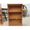 Image 9 : 2 Bookcases: 4 & 5 Shelf – 72" x 32¼" x 11½" and 72" x 28¼" x 11½" – Some Shelf Clips Missing