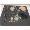 Image 1 : Fashion Jewelry: Beads, Bracelets, Pins and Pendants