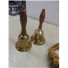 Image 4 : 4 Bells,  3-Handled School Bell Style