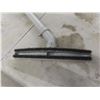 Image 7 : Electrolux Central Vac — Canister, Hose, Floor Wand and Power Bar, 11.5 Amps