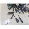 Image 3 : Vise and Screwdriver